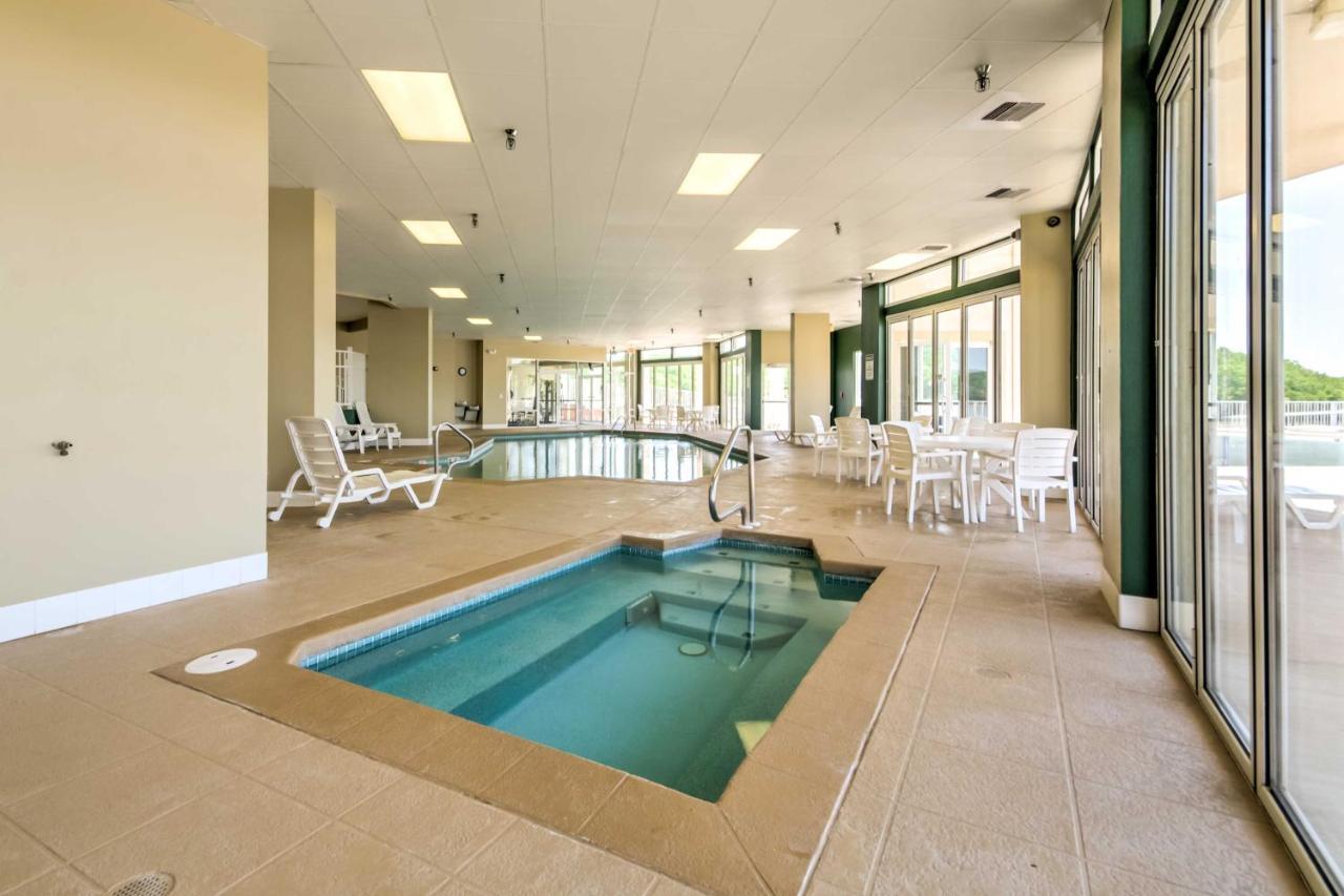 Lakefront Osage Beach Condo Balcony And Pool Access Екстер'єр фото